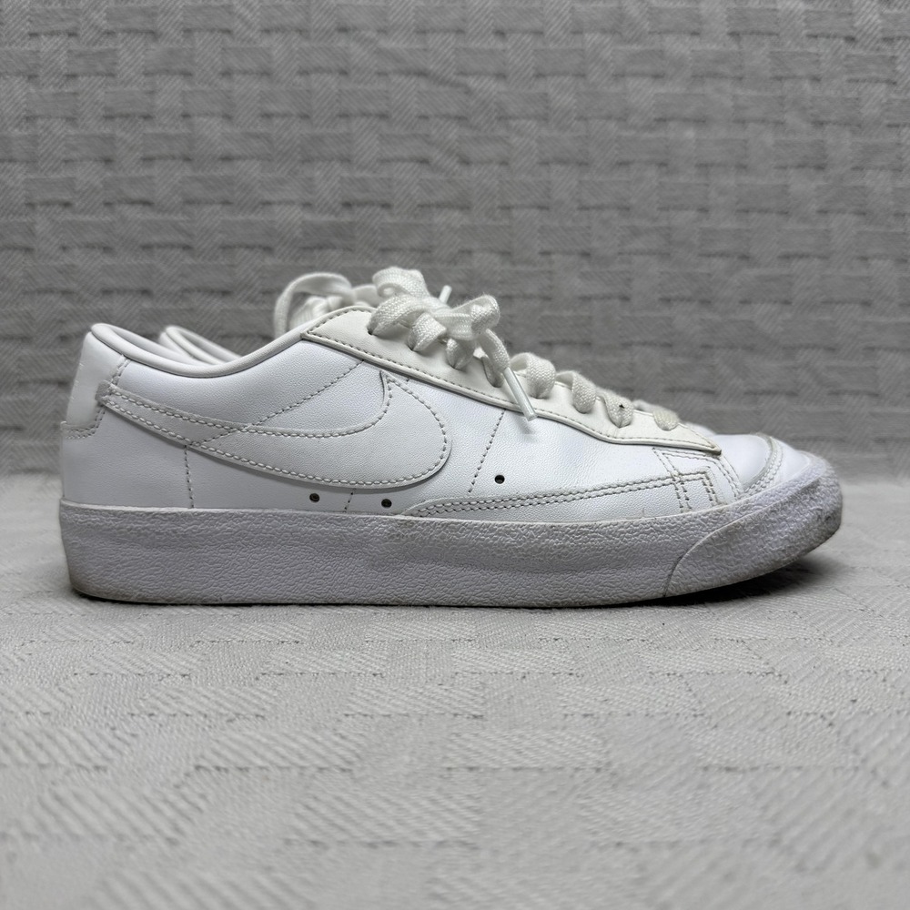Nike Blazer Low‎ 77 White Women's Size 7.5 DC4769-101
